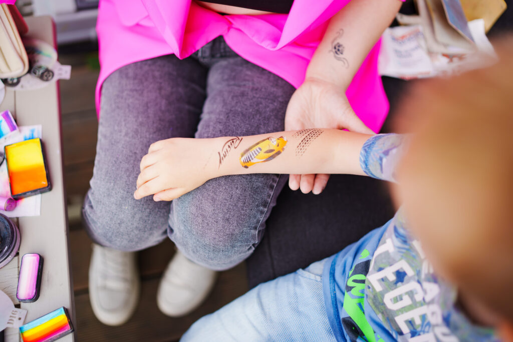Bar à paillettes pour enfants