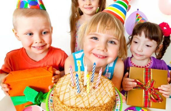 Anniversaire pour enfants à domicile à Moyaux