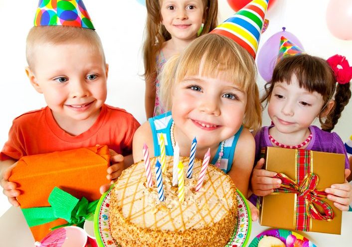 Anniversaire pour enfants à domicile à Moyaux